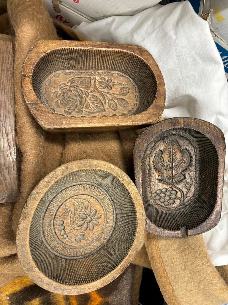 Ancien moule a beurre…, Enlèvement