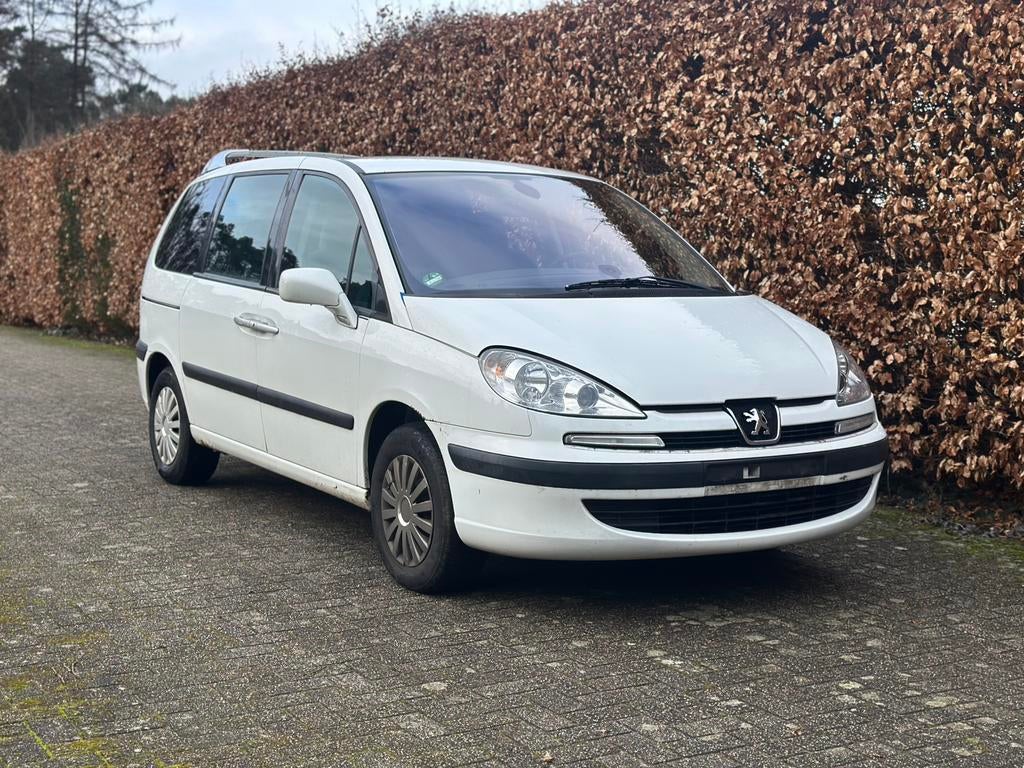 Peugeot 807 2.0 Benzine 7 plaats Lez ok 1000€ zo meenemen, Auto's, Monovolume, Parkeersensor, Bedrijf, Handgeschakeld