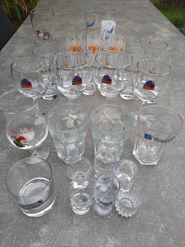 Set bier-drinkglazen, allerlei..Opruiming ! €3, Verzamelen, Glas en Drinkglazen, Ophalen, Nieuw