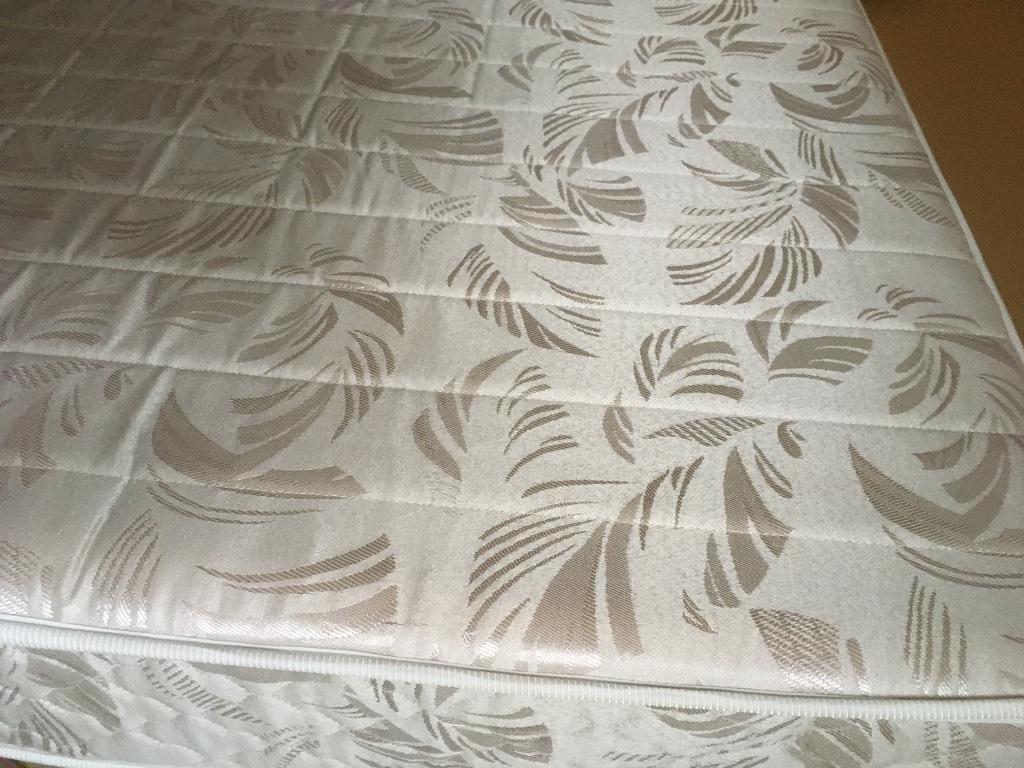 1 matelas 160x200 cm (à récupérer à Strombeek-Bever), Maison & Meubles, Enlèvement, Matelas