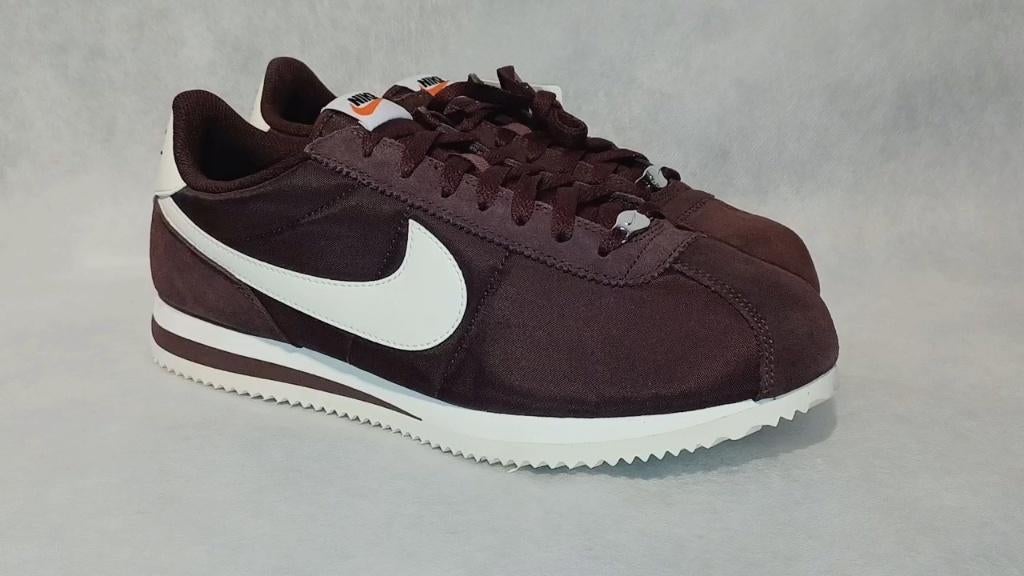 Nike Cortez  - Maart 44,5 - Nieuw - #55 #, Neuf, Enlèvement ou Envoi, Autres couleurs, Nike Cortez