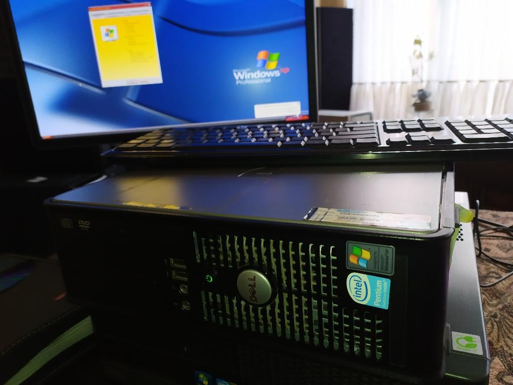 Dell computer met windows xp, Computers en Software, Ophalen of Verzenden