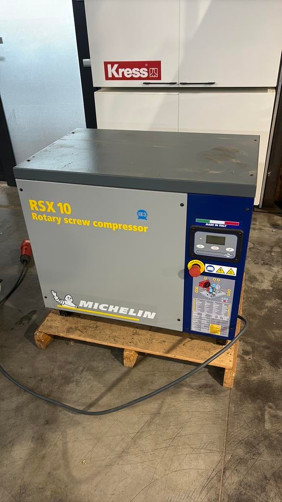 Michelin/Fiac 10cv schroefcompressor 2200€ inclusief BTW, Ophalen, Zo goed als nieuw