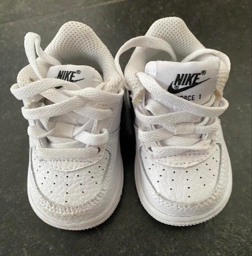 Nieuwe Nike babyschoentjes, maat 18, Kinderen en Baby's, Ophalen, Nieuw