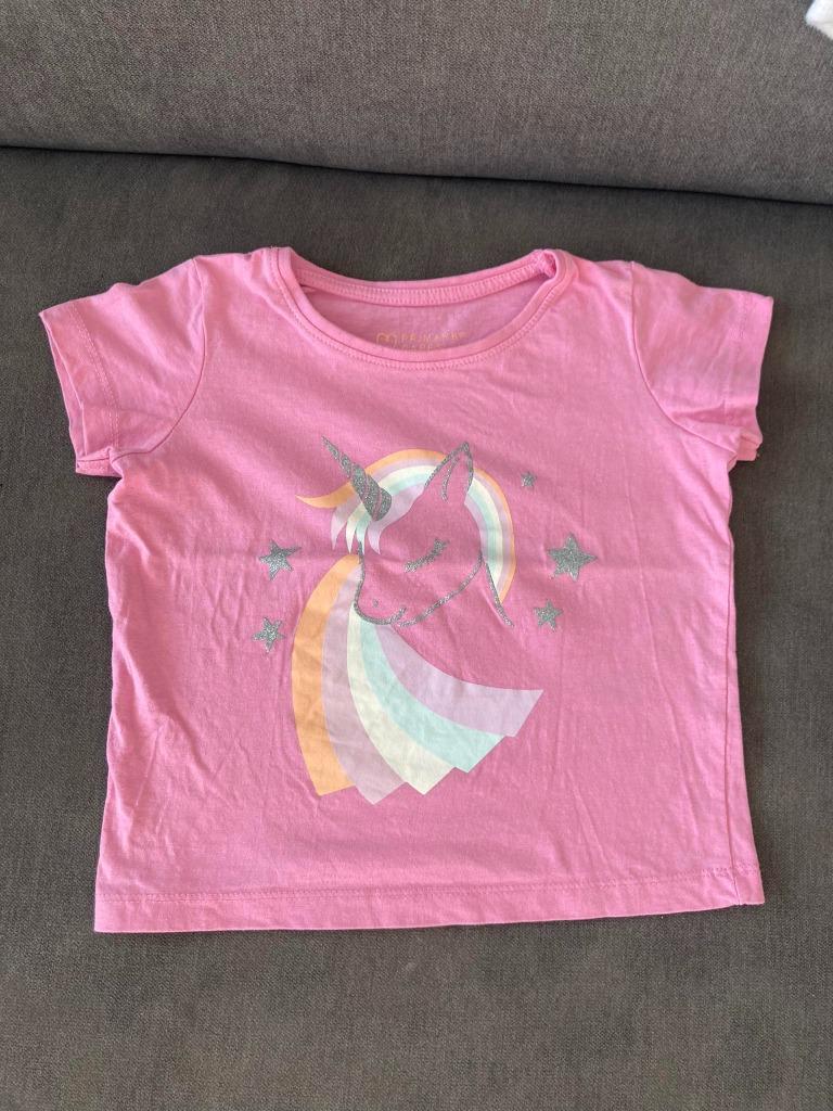T-shirt Primark taille 98, très bon état, Enlèvement ou Envoi, Chemise ou À manches longues, Utilisé, Primark
