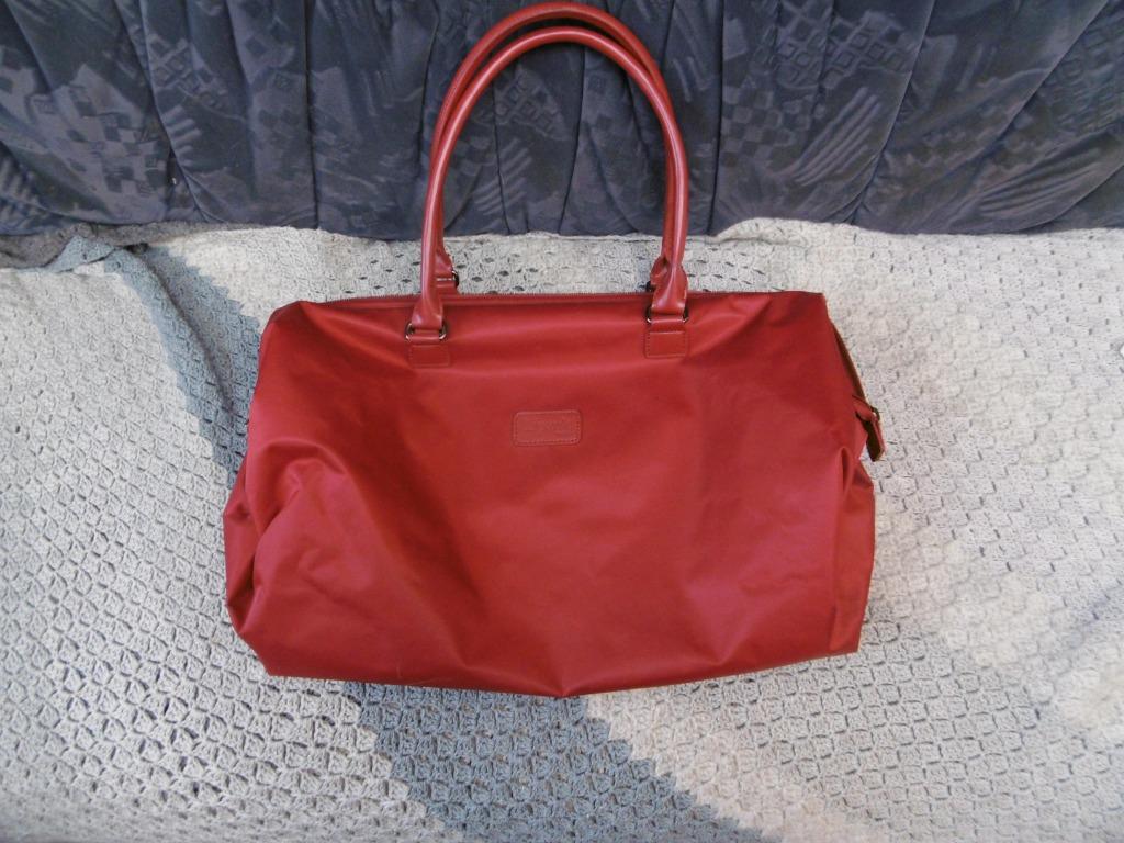 grand sac à main rouge, marque « Lipault Paris » avec une lo, Bijoux, Sacs & Beauté, Sacs | Sacs à bandoulière, Enlèvement ou Envoi