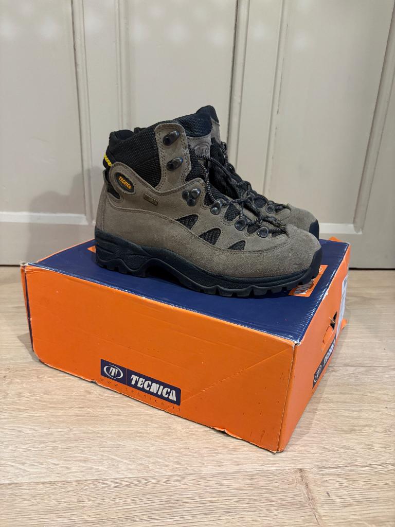 Nieuwe Tecnica dames bergschoenen maat 40 2/3, Ophalen, Nieuw, Schoenen