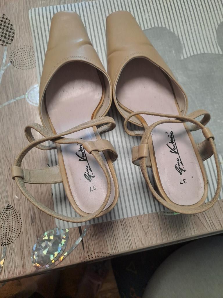 Sandales pour femme très bon état, Enlèvement ou Envoi, Comme neuf, Beige