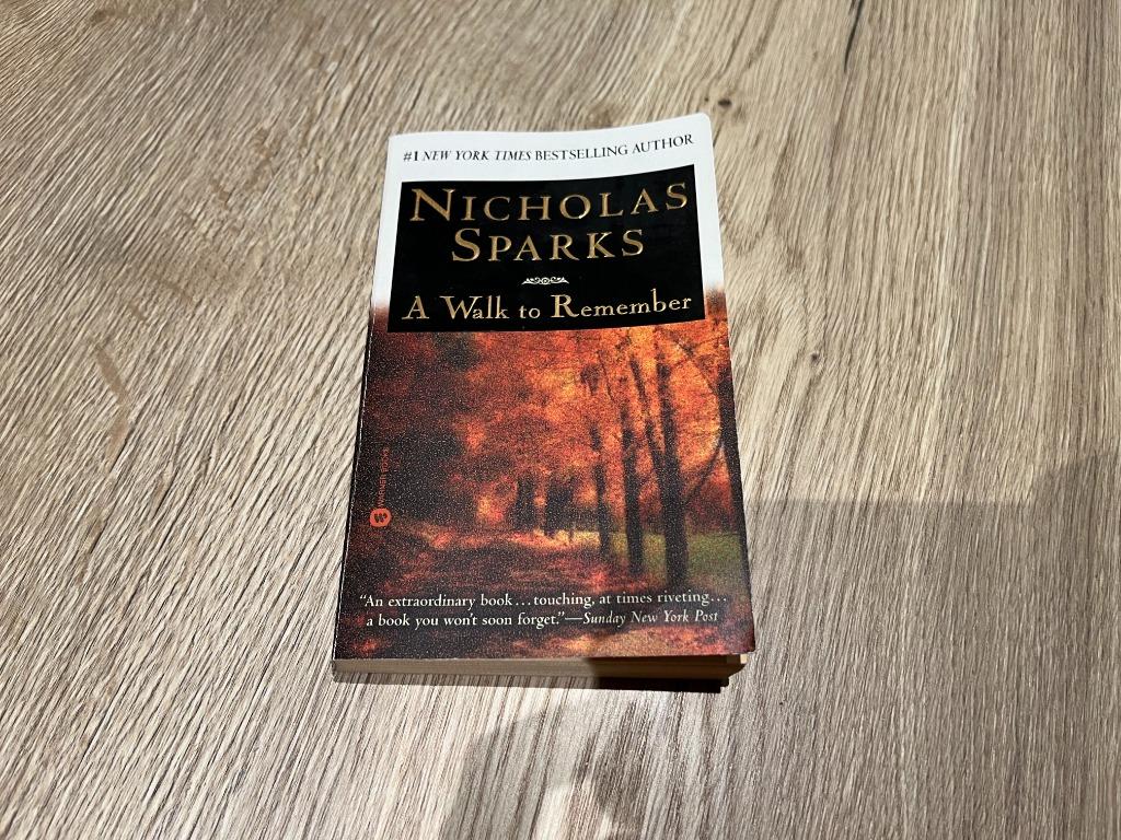 Nicholas Sparks - A Walk to remember, Ophalen, Zo goed als nieuw, Nicholas Sparks
