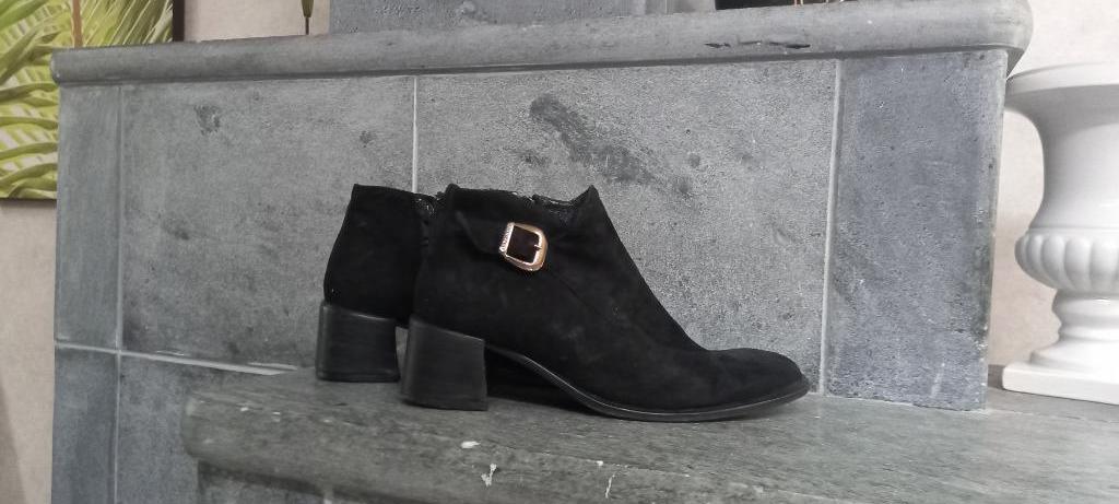 ITALIAANSE DAMESSCHOENEN 37,5, Kleding | Dames, Zwart, Lage of Enkellaarzen, Gedragen, Caractere
