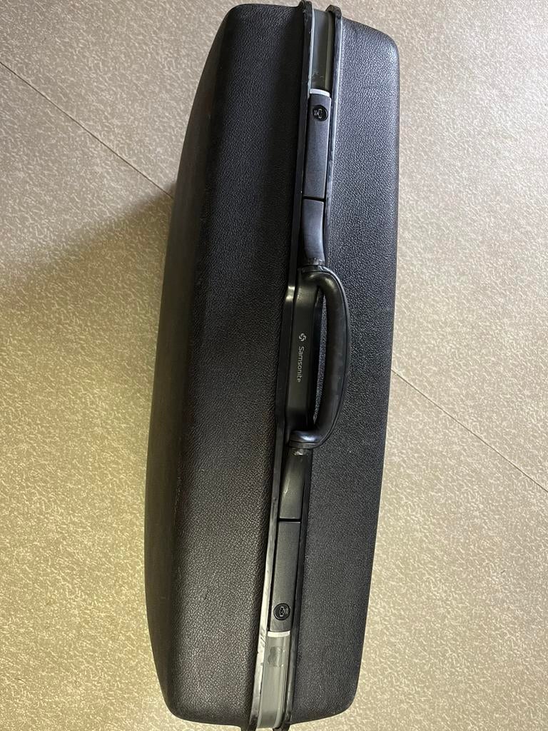 Samsonite, Enlèvement, Utilisé