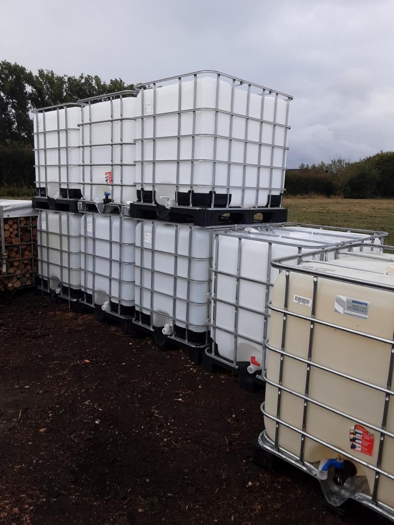 IBC containers op metalen of kunststofpalet 50 euro, Ophalen