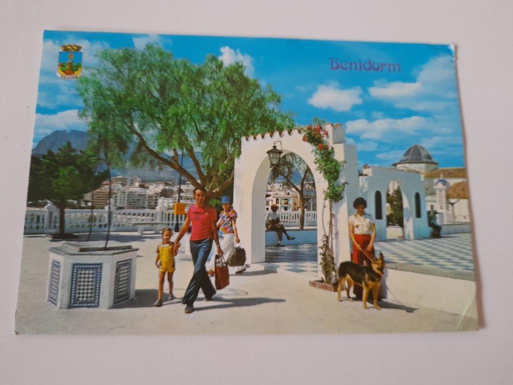 Postkaart Benidorm - Plaza del Castillo, 1970, Verzamelen, Postkaarten | Buitenland, Gelopen, Spanje, 1960 tot 1980, Ophalen of Verzenden