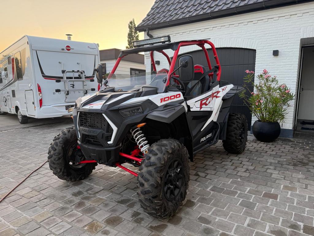 Polaris RZR XP 1000 EPS, Motoren, Meer dan 35 kW, 999 cc