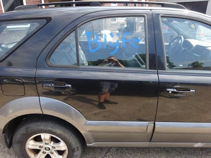Portier 4Deurs rechts-achter van een Kia Sorento (YC), Auto-onderdelen, Carrosserie, Deur, Kia, Gebruikt, 3 maanden garantie, Ophalen of Verzenden