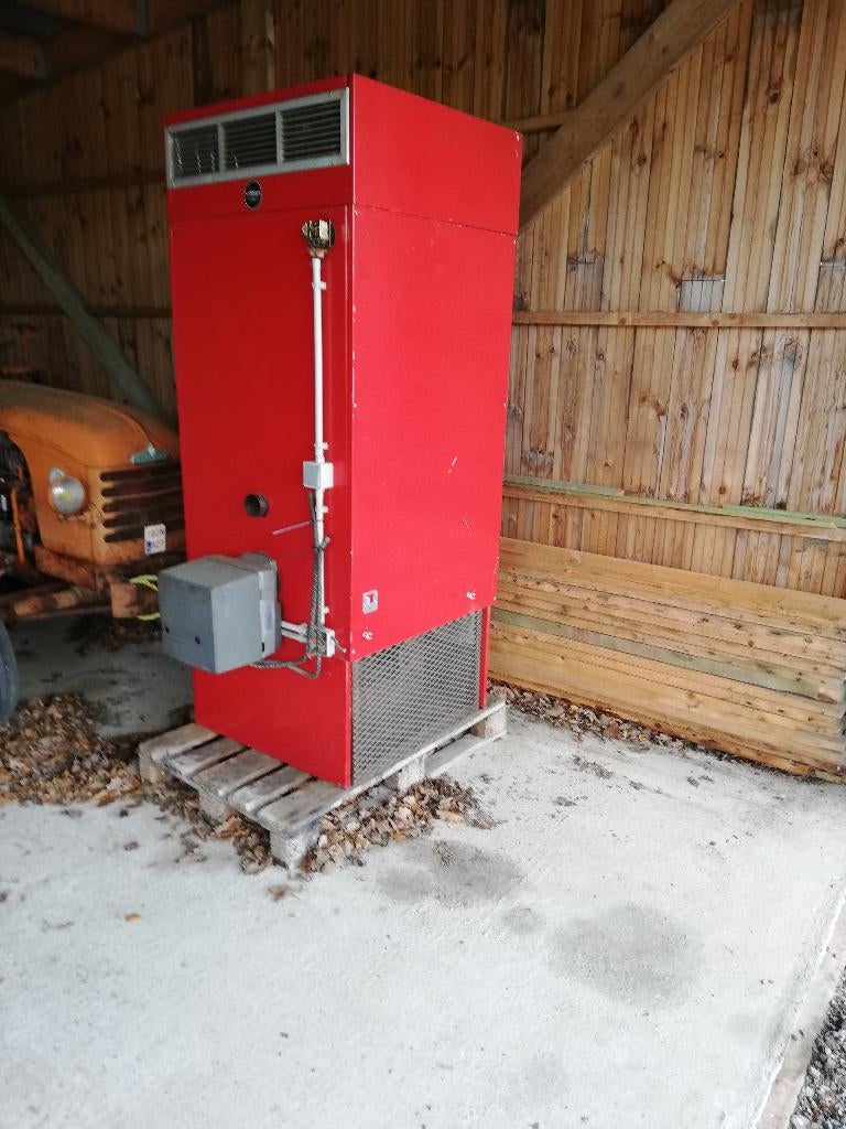 chauffage pour atelier, Doe-het-zelf en Bouw, Verwarming en Radiatoren, Ophalen, Gebruikt, Cv-ketel of Combi-ketel, 60 tot 150 cm