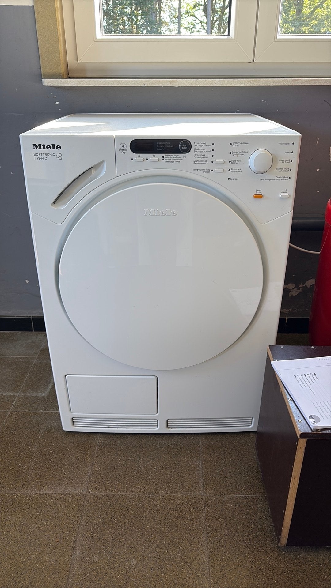 Miele condensatie droogkast weg wegens verhuis, Elektronische apparatuur, Ophalen, 6 tot 8 kg, Gebruikt, Minder dan 85 cm