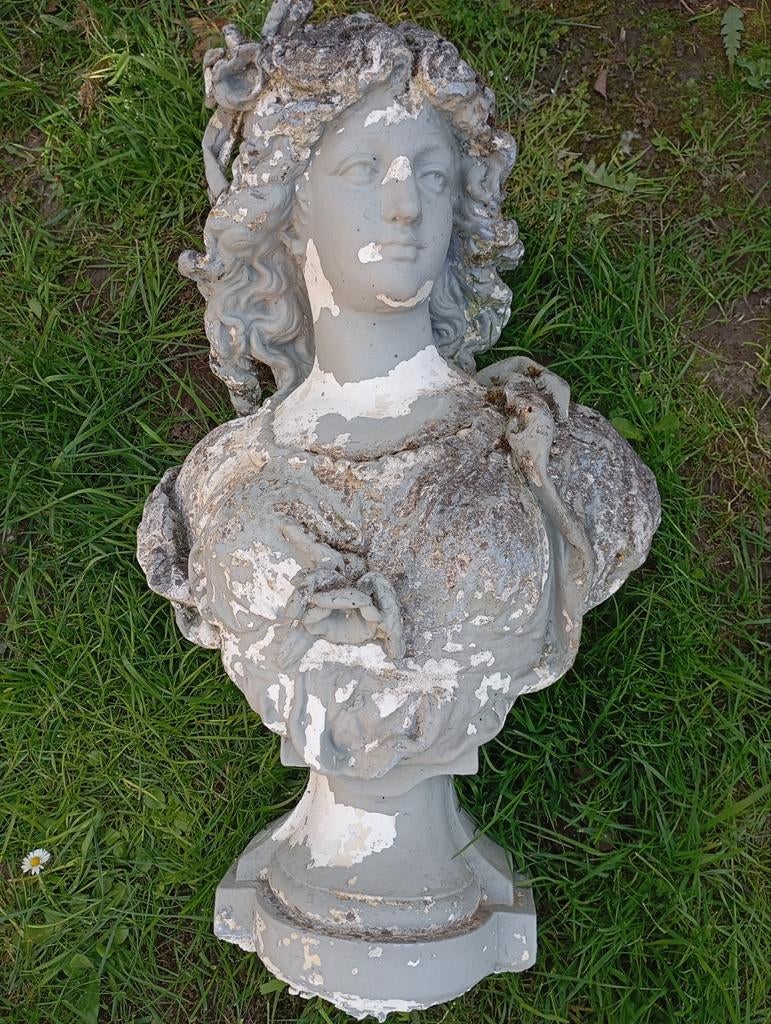 Grand buste féminin en béton (avec travail), hauteur 75 cm/4, Enlèvement