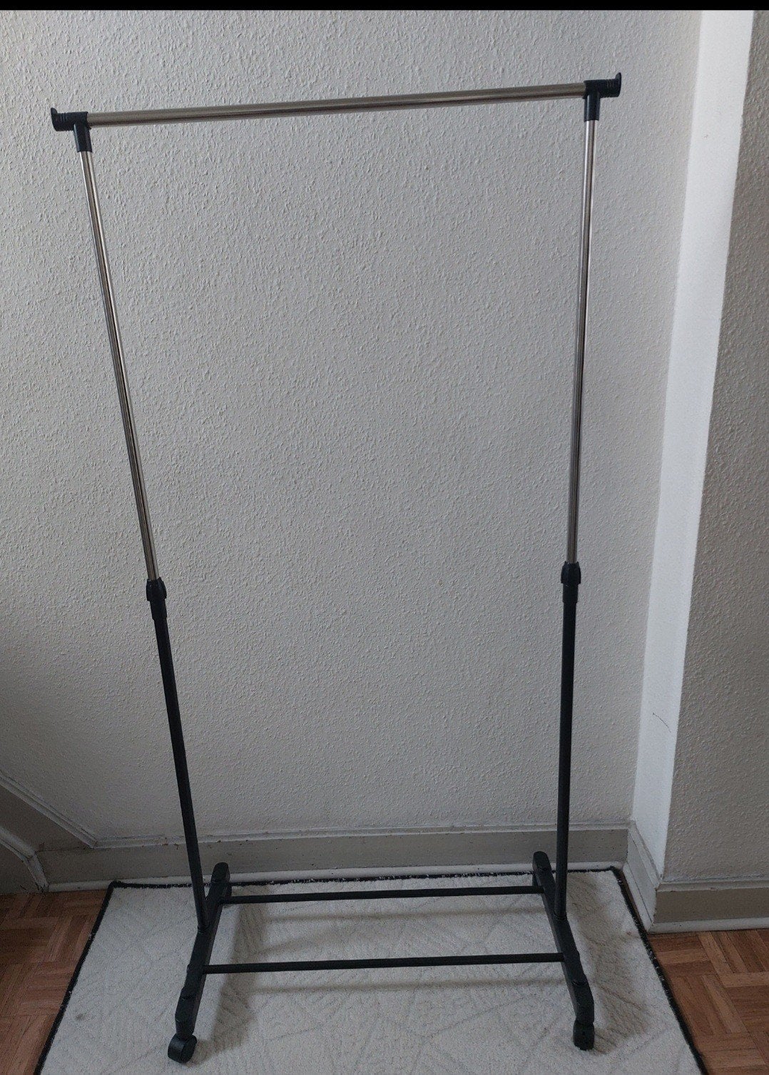 Tringle à vêtements, Enlèvement