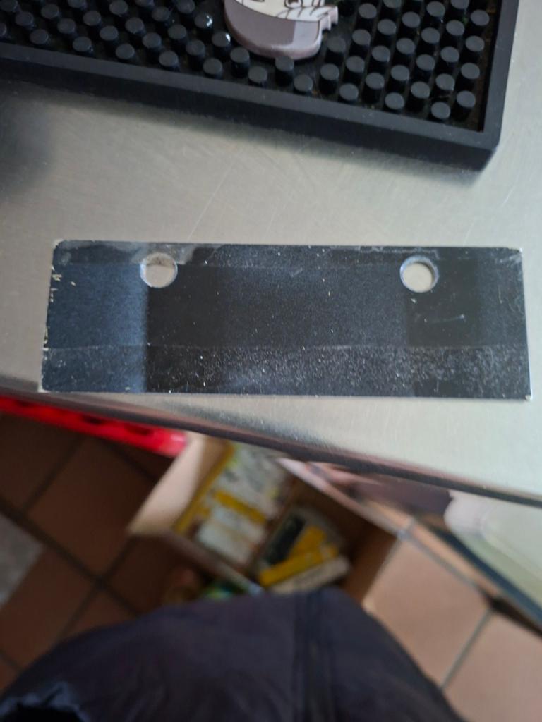 Naamplaatjes, Enlèvement, Aluminium
