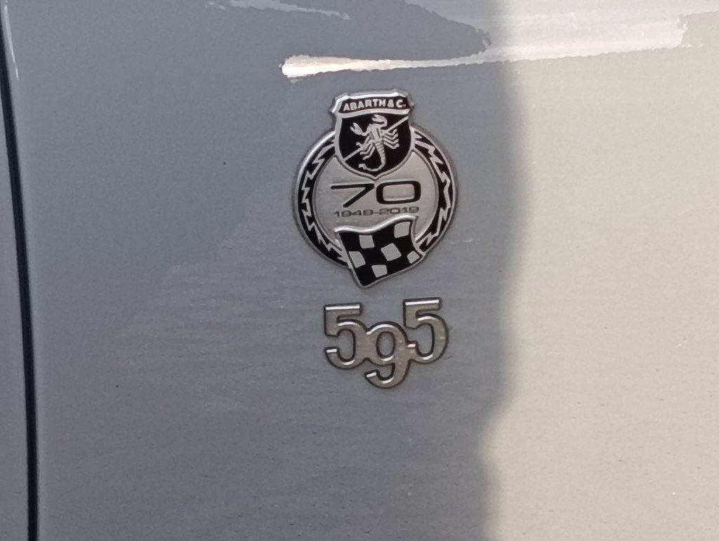 Abarth Pista 595 - editie 70jarig bestaan, Auto's, Voorwielaandrijving, Stof, Handgeschakeld, Particulier