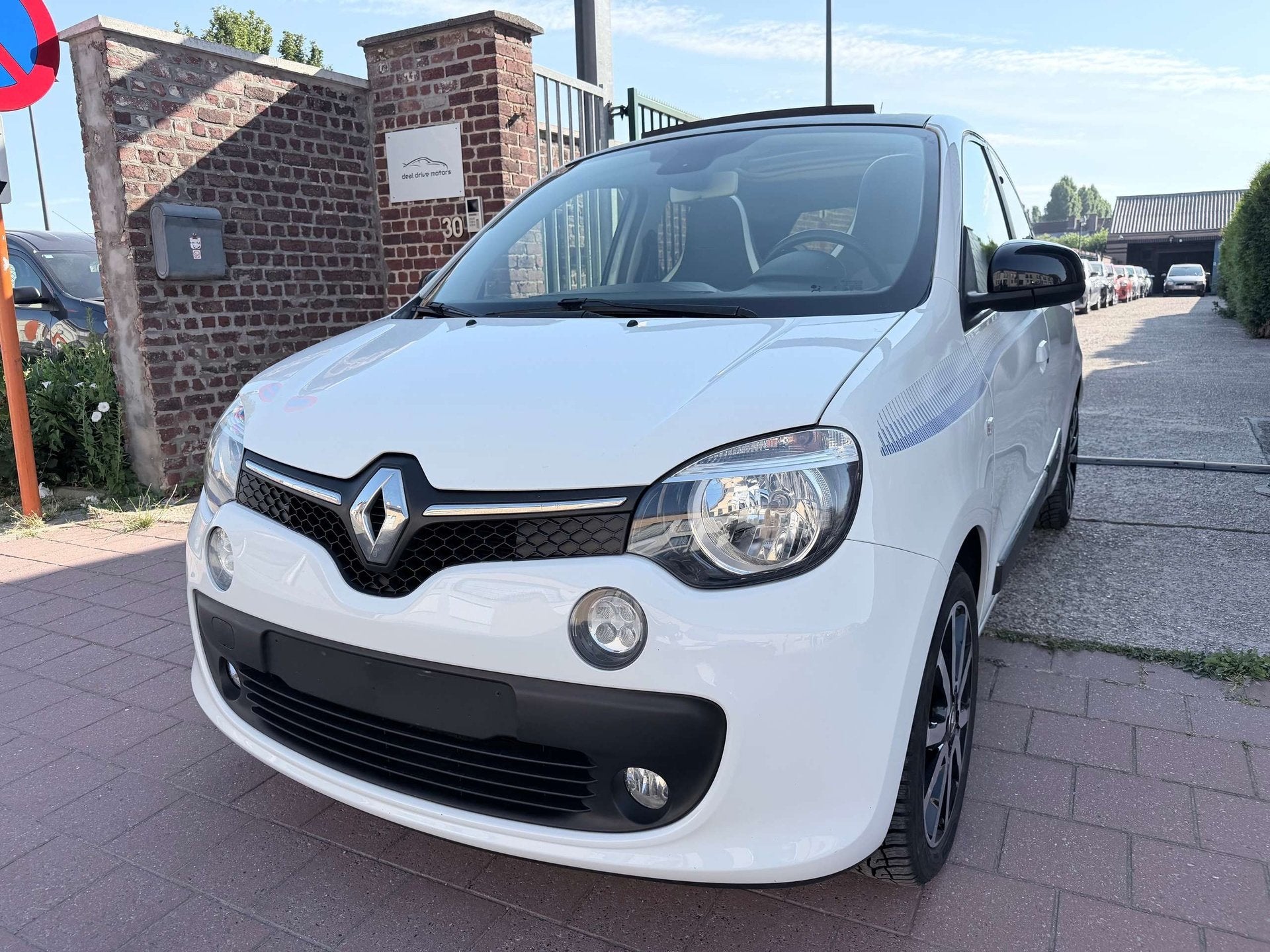 Renault Twingo 0.9 TCe EDITION ICONIC S | Camera | Cruise |, Autos, Renault, Euro 6, Entreprise, Boîte manuelle, Entretenue par le concessionnaire