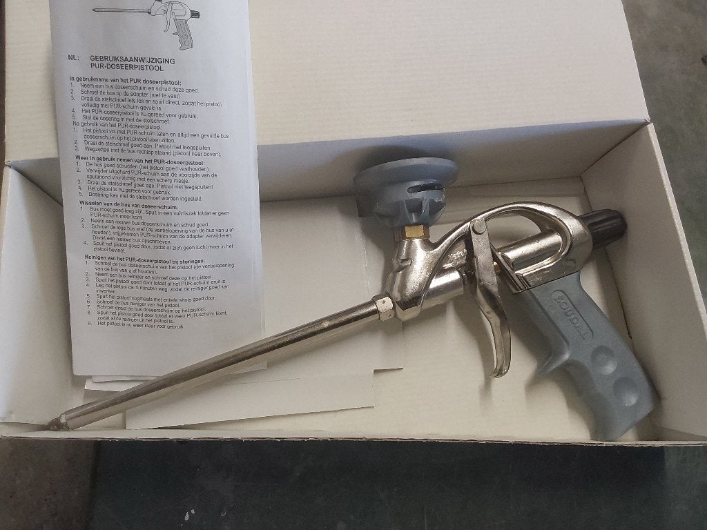 Soudal spuit, Bricolage & Construction, Outillage | Outillage à main, Enlèvement, Comme neuf, Pistolet à mastic, Autres marques