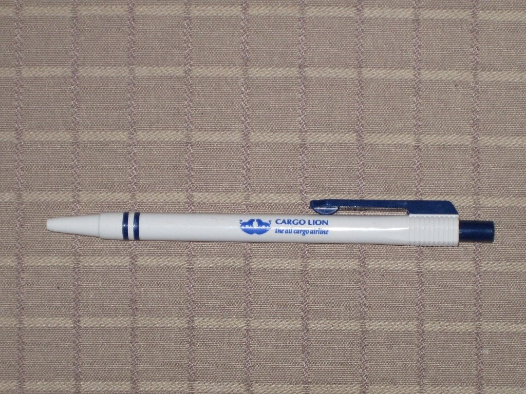Balpen Stylo Pen Cargo Lion - Cargo Airline, Verzamelen, Luchtvaart en Vliegtuigspotten, Verzenden