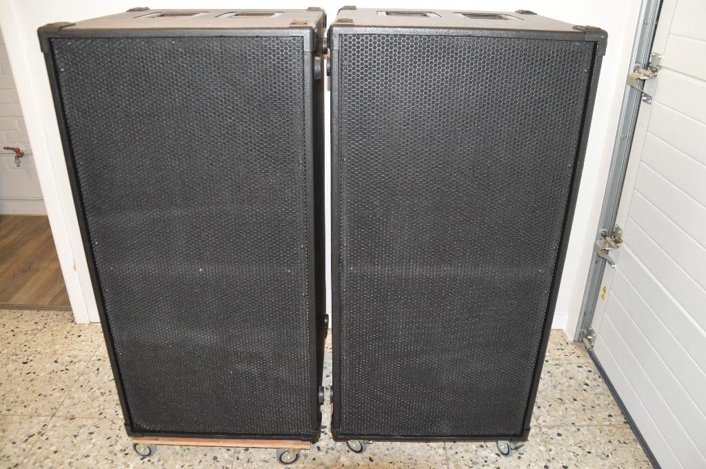 2 KRACHTIGE BASS KASTEN VAN 2 X 1000 WATT STUKS, Audio, Tv en Foto, Overige typen, Zo goed als nieuw, 120 watt of meer, Ophalen