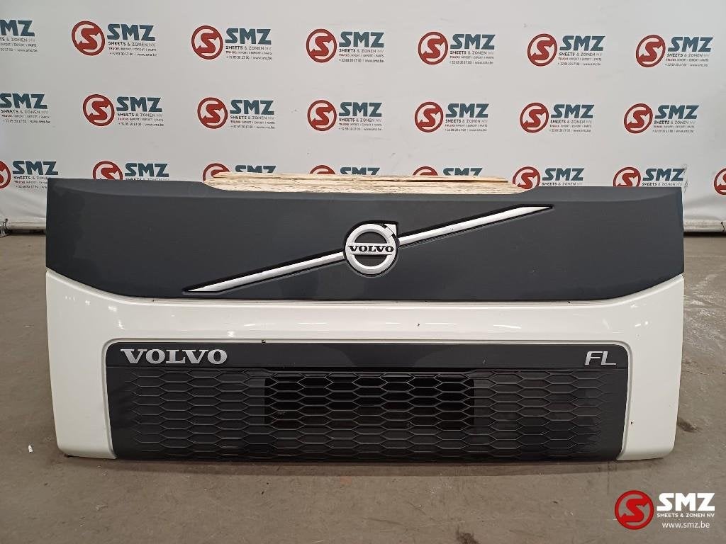 Occ calandre Volvo, Autos : Pièces & Accessoires, Utilisé, Volvo, Carrosserie et Tôlerie