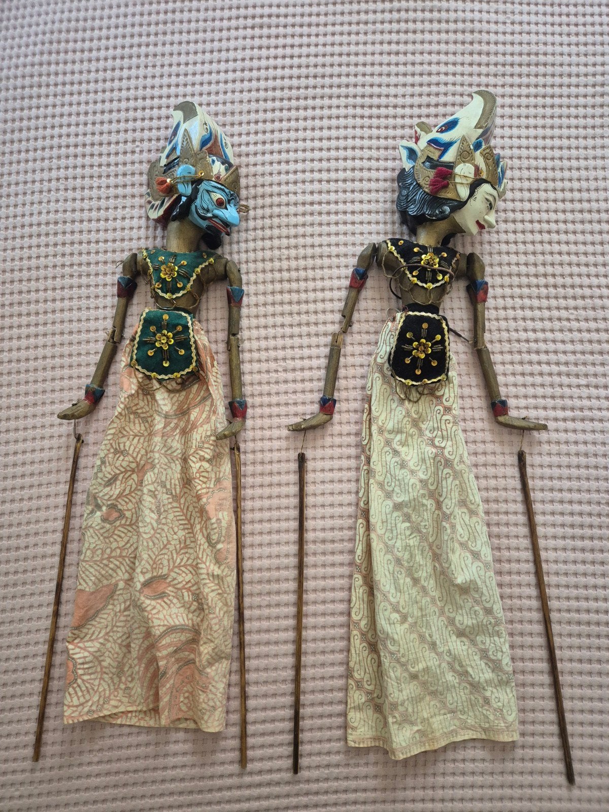 Paar Indonesische poppen Wayang Golek (Java) - Ar, Antiek en Kunst, Antiek | Speelgoed