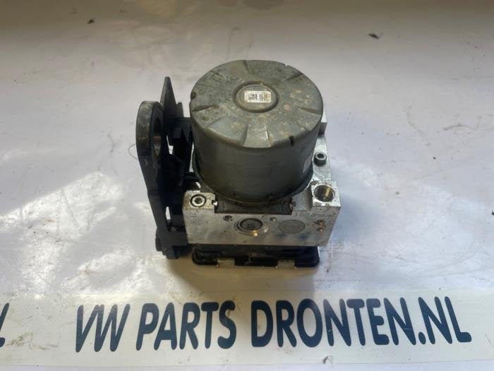 Pompe ABS d'un Volkswagen T-Roc, Volkswagen, -, 3 mois de garantie, Utilisé