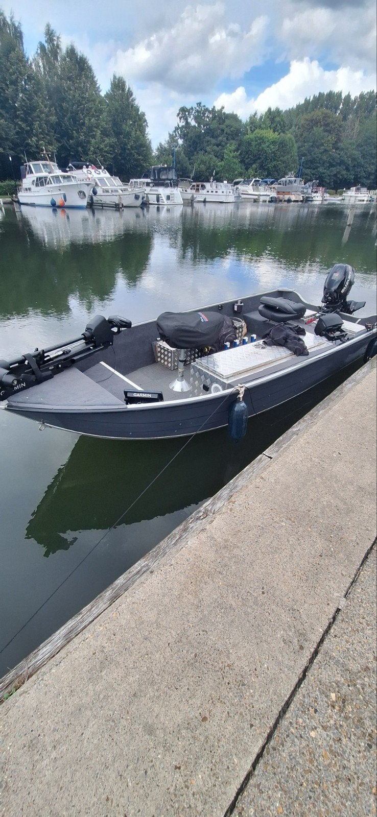 Roofvisboot, Enlèvement, Ensemble complet