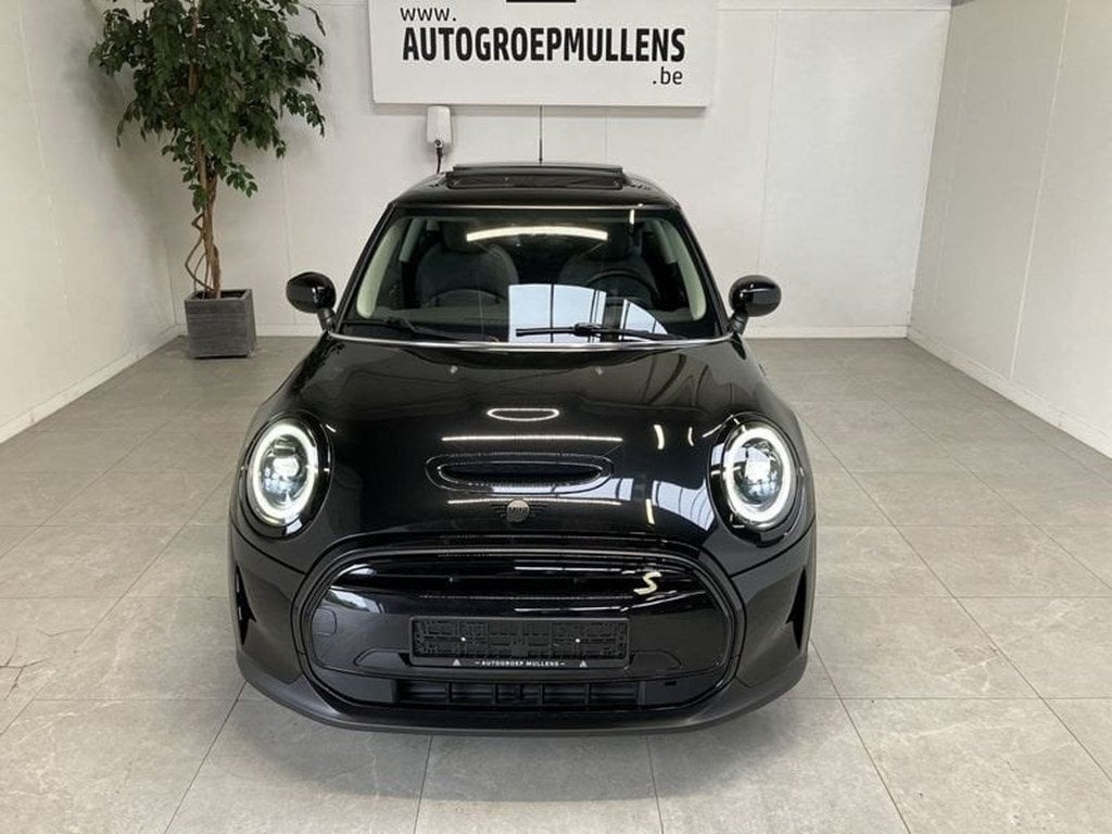 MINI Mini Electric SE 218 pk, Automaat, 4 zetels, https://public.car-pass.be/vhr/8ddf853b-63bf-4d66-8cdc-cbd1f4d8058e, 161 kW