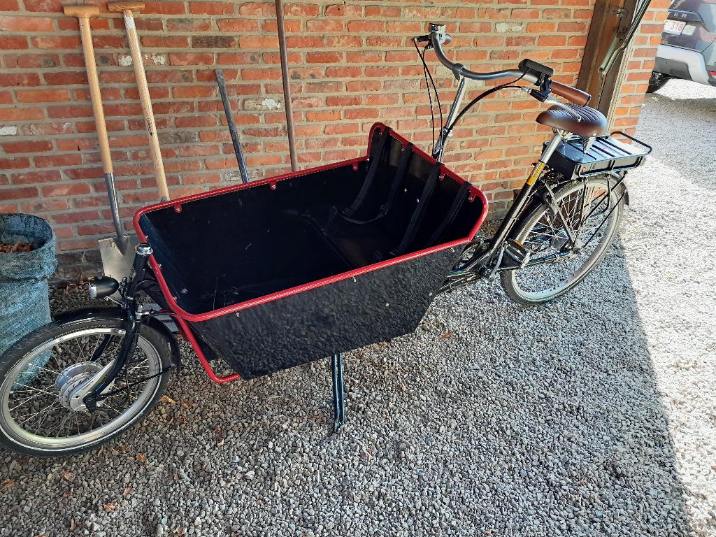 Achielle Ferre Elektrische bakfiets, Fietsen en Brommers, Fietsen | Bakfietsen, Ophalen, Gebruikt, Elektrisch