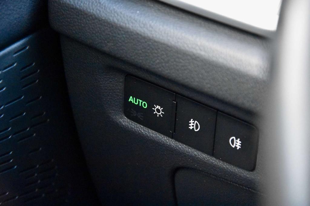 Skoda Octavia DSG - *AUTOMAAT* VIRTUAL COCKPIT * KEYLESS *, Auto's, Skoda, Lichtsensor, Gebruikt, Bedrijf, 5 deurs
