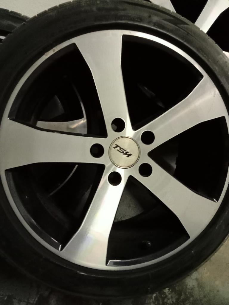 Jantes golf et Audi, Neuf, 245 mm, Véhicule de tourisme, Pneus été