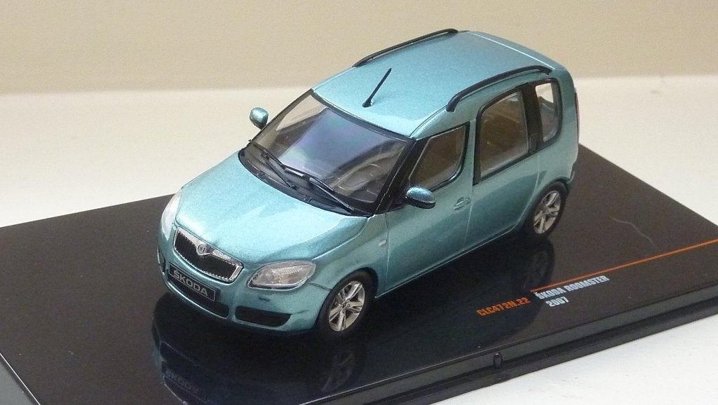 Ixo Skoda Roomster (2007) 1:43, Hobby & Loisirs créatifs, Enlèvement ou Envoi, Neuf, Voiture, Autres marques