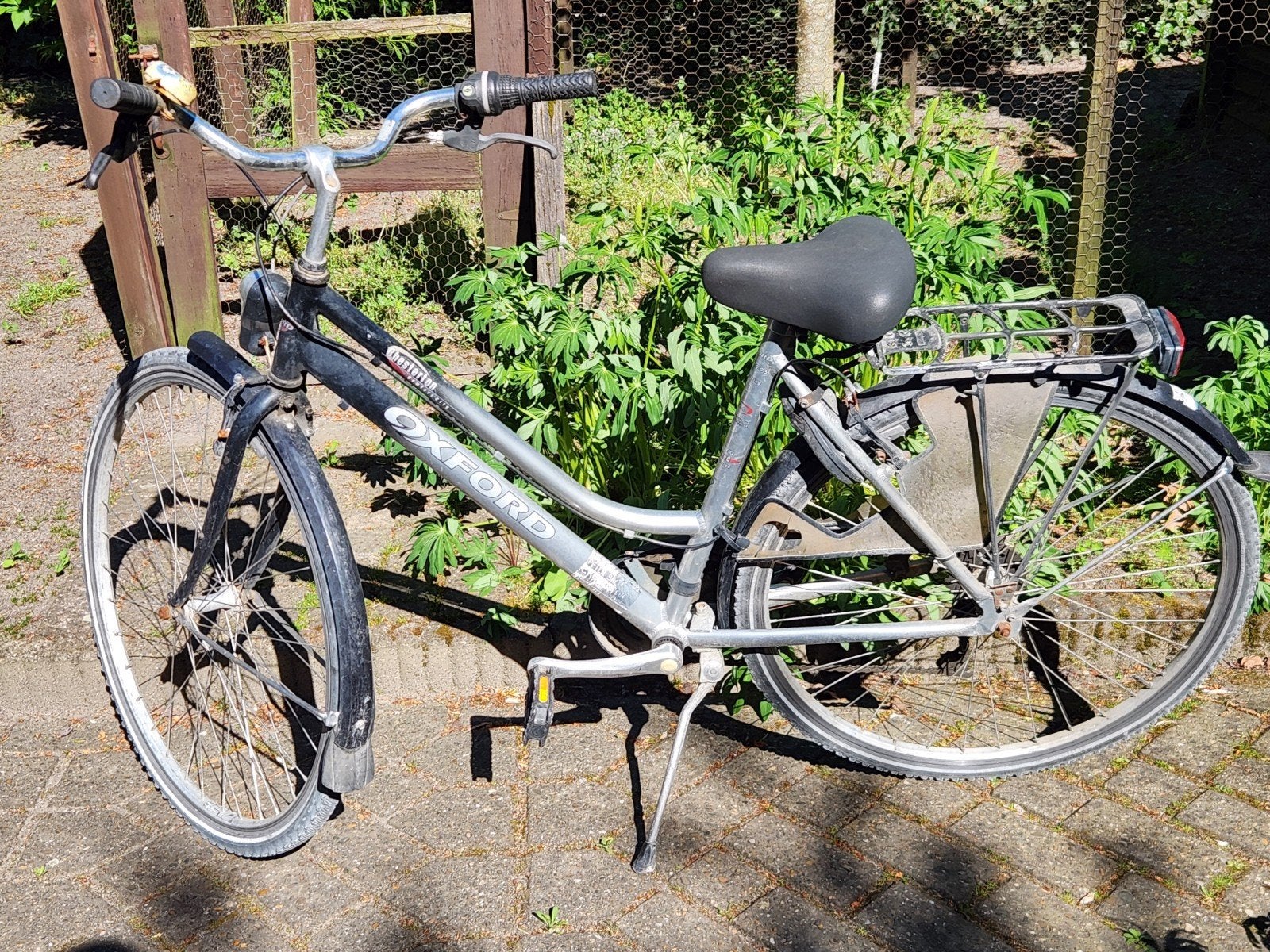 oude fietsen te koop., Ophalen