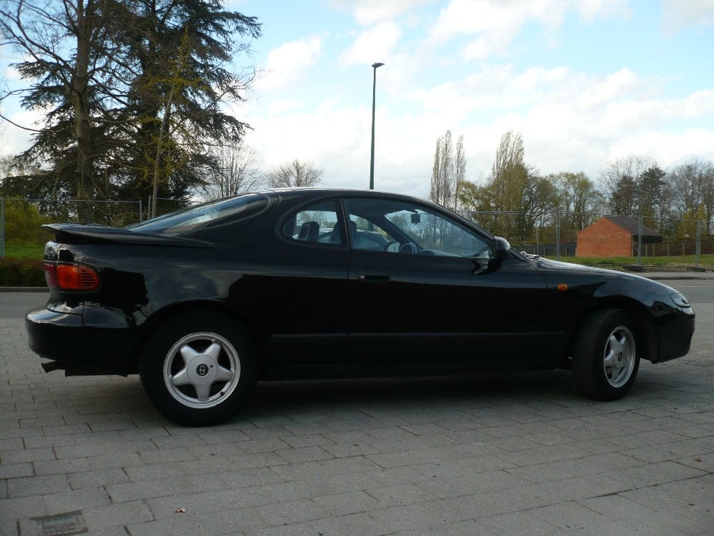 Toyota Celica 1.6 essence en excellent état à quelques km., Autos, Achat, Essence, Celica, Particulier