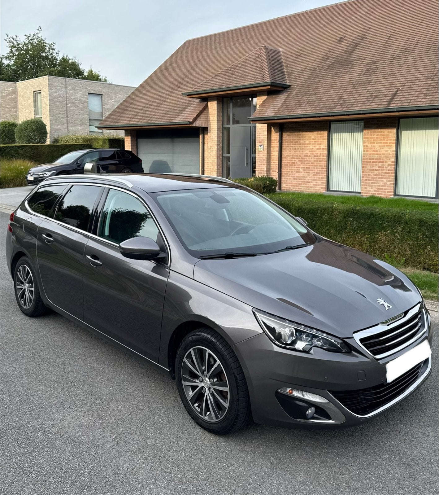 Peugeot 308 1.2Benzine 2016 Gekeurd voor verkoop, Auto's, Euro 6, 5 deurs, Particulier, Break