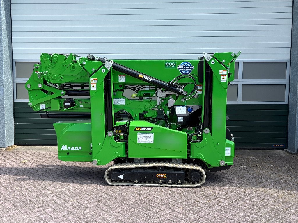 Maeda 3053C, Articles professionnels, Machines & Construction | Grues & Excavatrices, Grue, Enlèvement