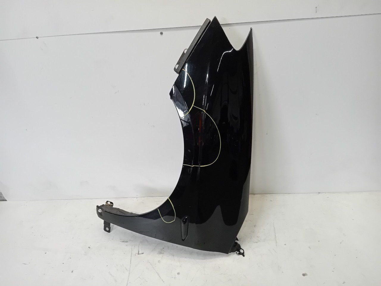 Spatbord links voor Lancia Delta, Onderdelen@venauto.nl, Van der Ven Autorecycling B.V., Gebruikt, Ettenseweg 76, 4706 PB Roosendaal, The Netherlands