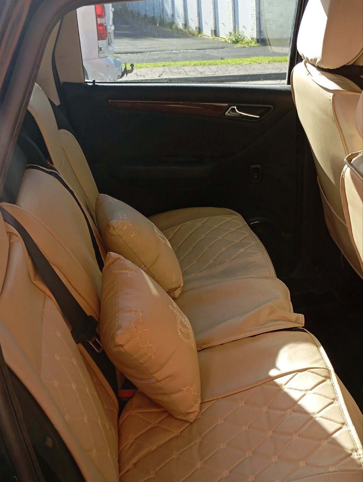Mercedes A180 CDI automatische transmissie, Auto's, Automaat, Beige, 1992 cc, Leder