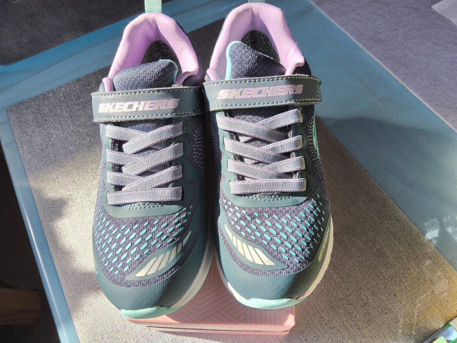 Skechers meisje maat 32 (20cm) €10, Ophalen, Meisje, Schoenen, Skechers