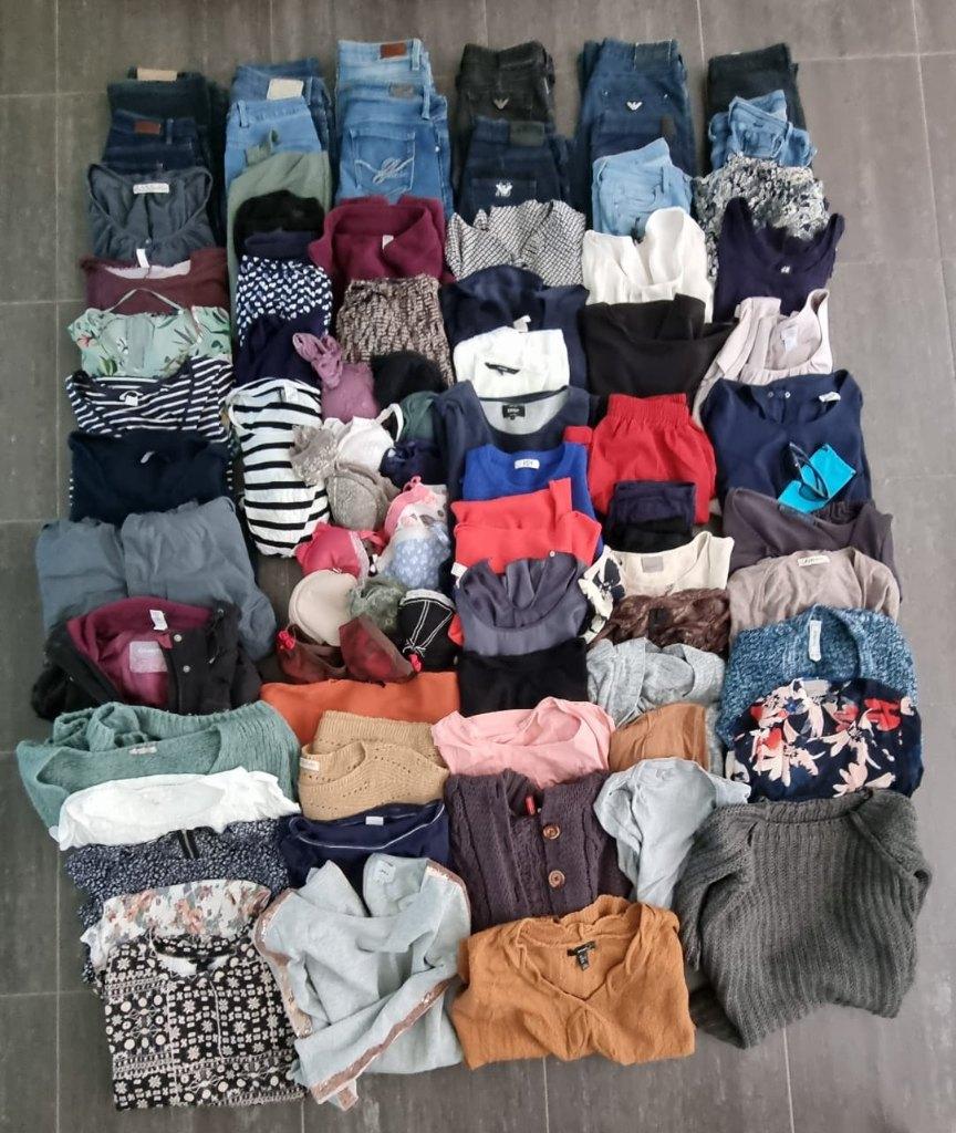 Groot lot dameskledij  86 stuks: jeans, kleedjes, truien,.., Kleding | Dames, Dames-kledingpakketten, Ophalen of Verzenden, Zo goed als nieuw