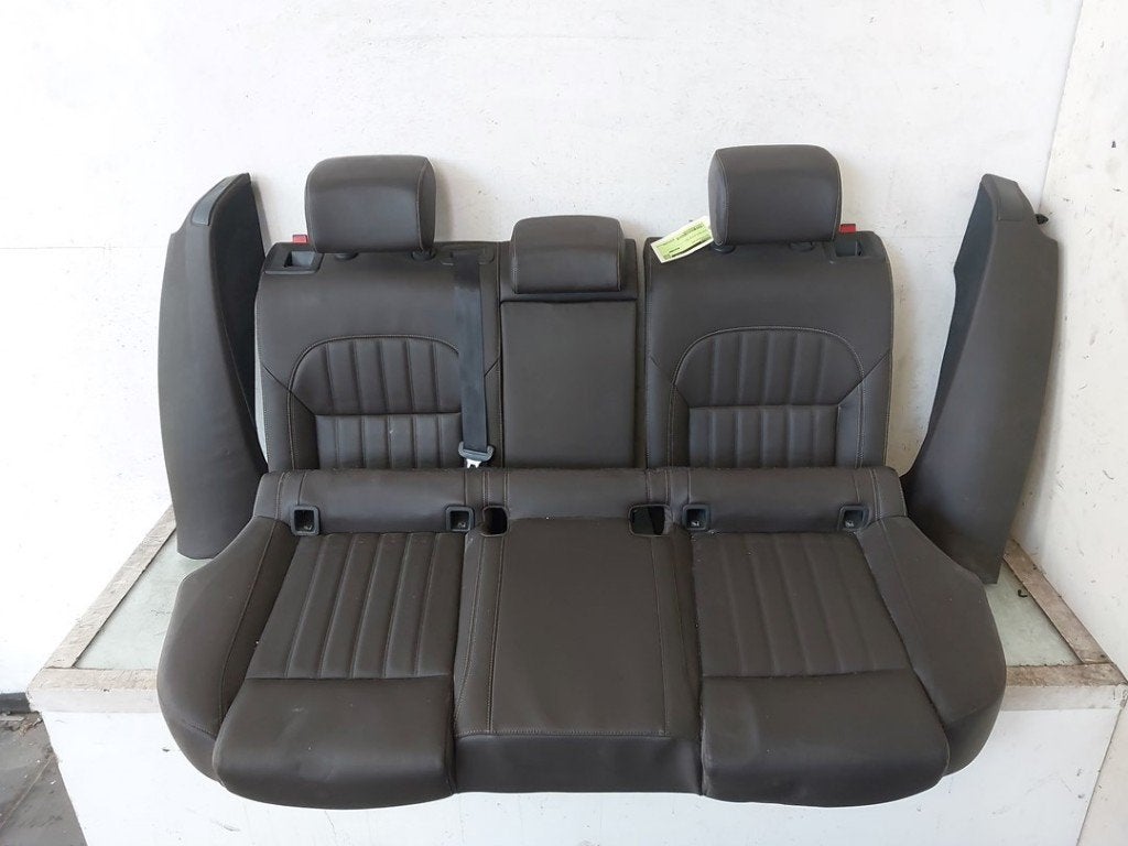 ACHTERBANK Skoda Superb Combi (3V5) (01-2015/06-2024), Gebruikt, Info@skoda-auto.de, Skoda, Max-Planck-Straße  3-5
64331  Weiterstadt, DE