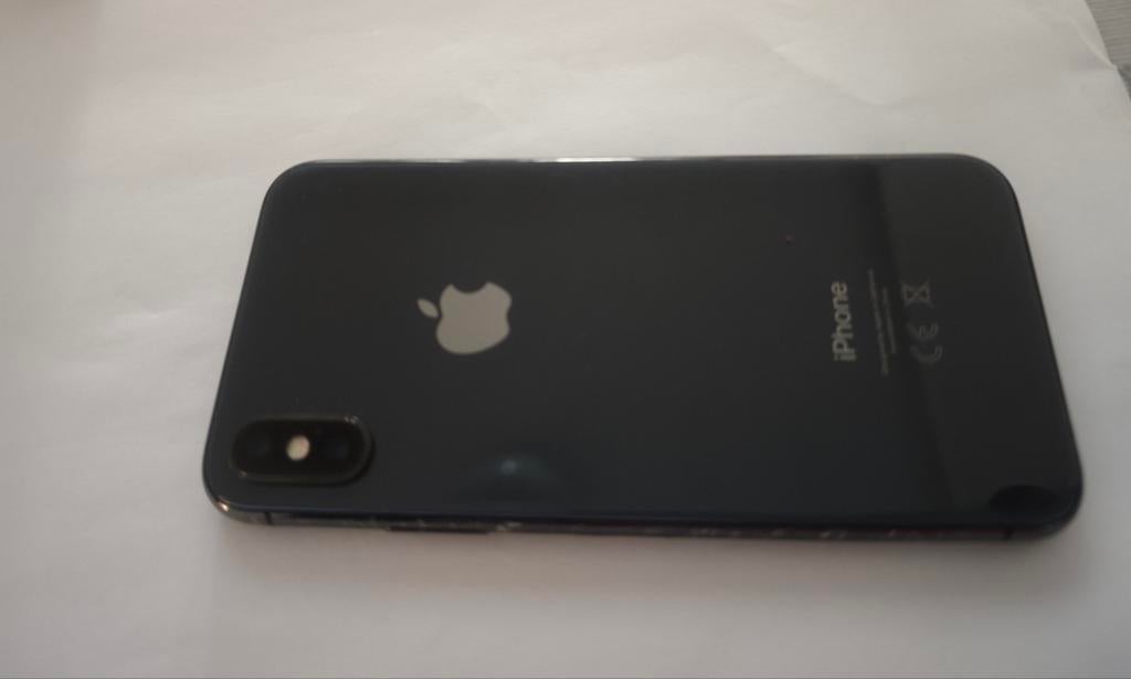iPhone X