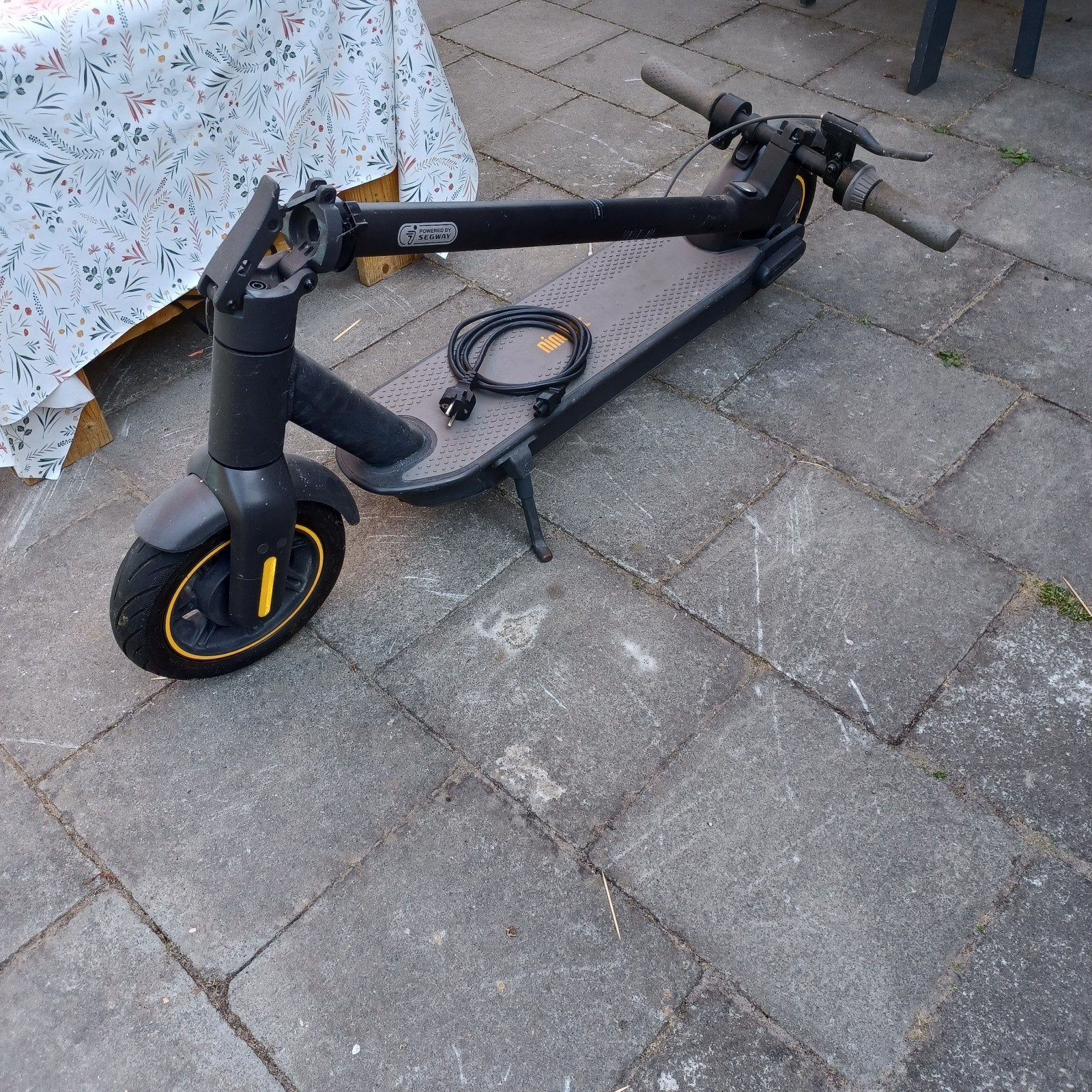 Ninebot step, Fietsen en Brommers, Ophalen, Gebruikt, Elektrische step (E-scooter), Segway ninebot