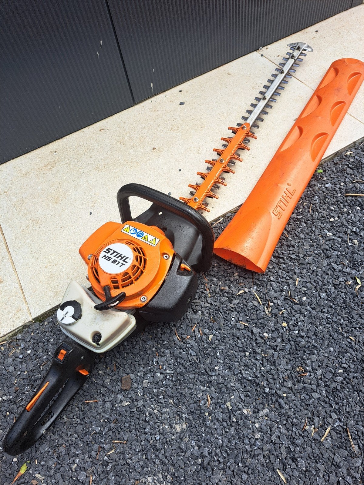 Taille-haie à essence Stihl HS81T 75 cm en bon état, Enlèvement, Comme neuf, Essence, Stihl